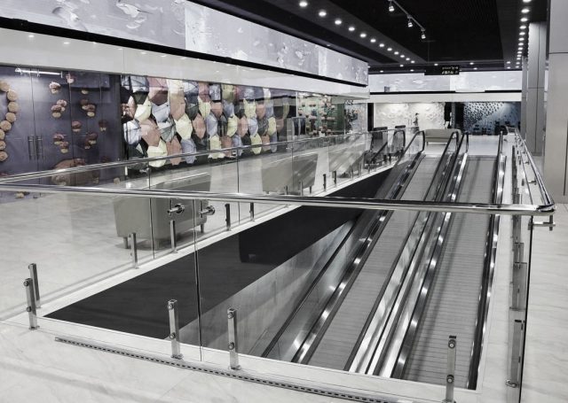 travelators2